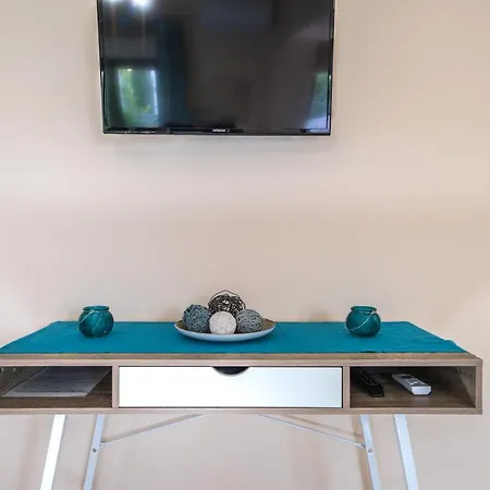 Apartment Iro And Boutique Homes *
