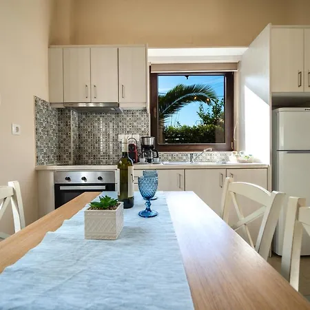 Iro And Boutique Homes Apartment *